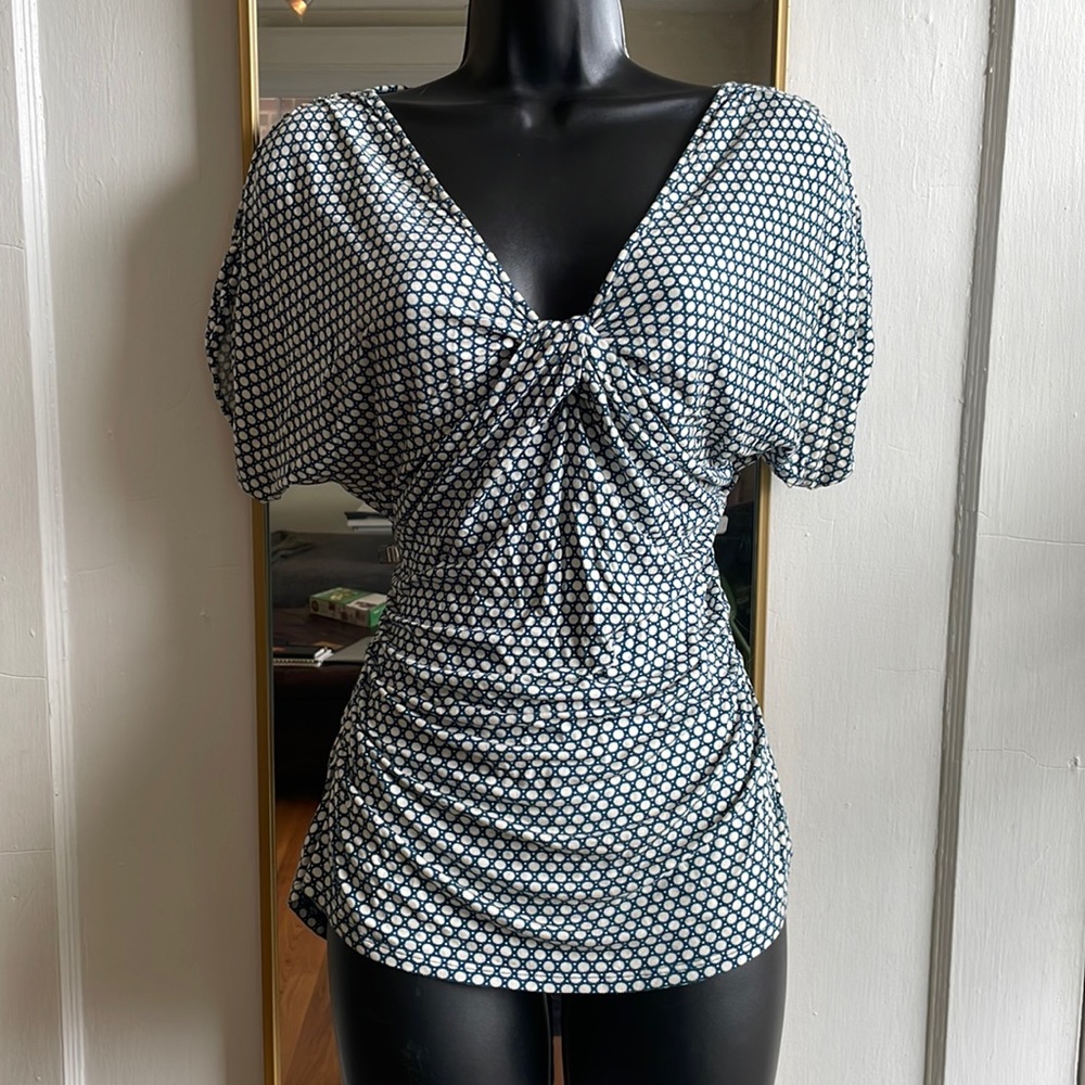 Anthropology…made in San Francisco Short sleeved, ruched sleeves and sides top